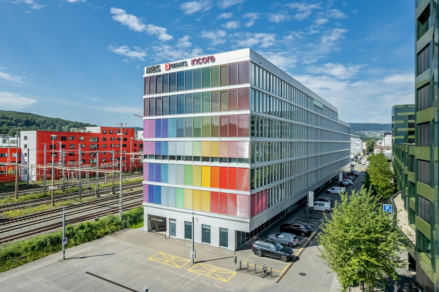 350m² office