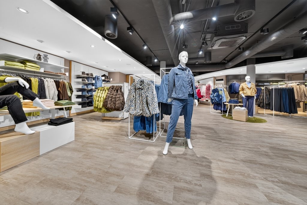 308m² shop, photo 8 sur 10
