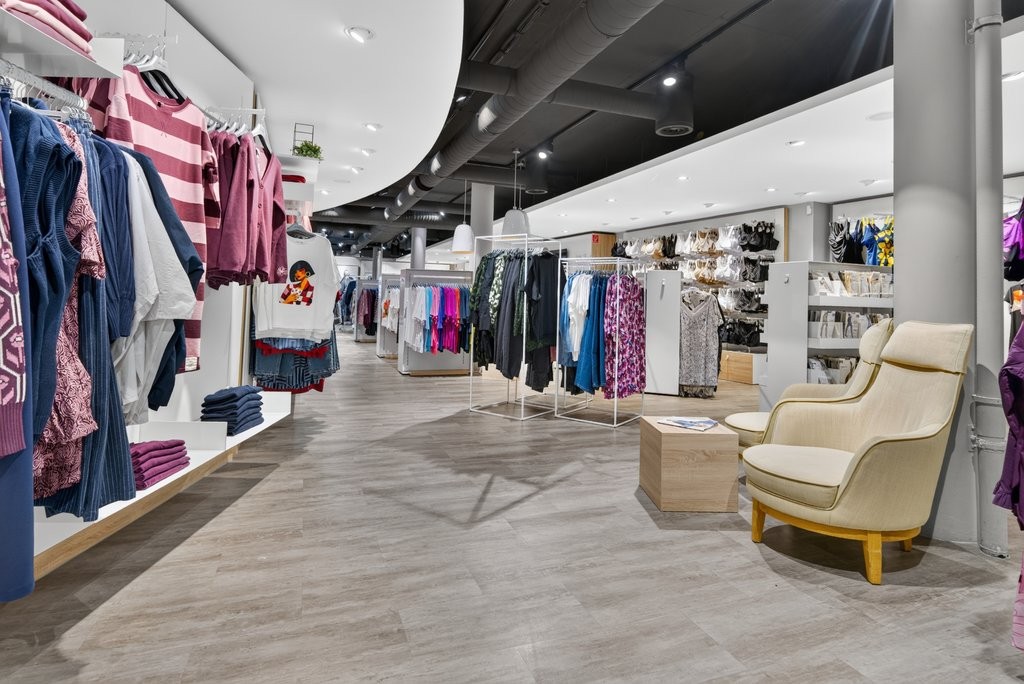 308m² shop, photo 5 sur 10