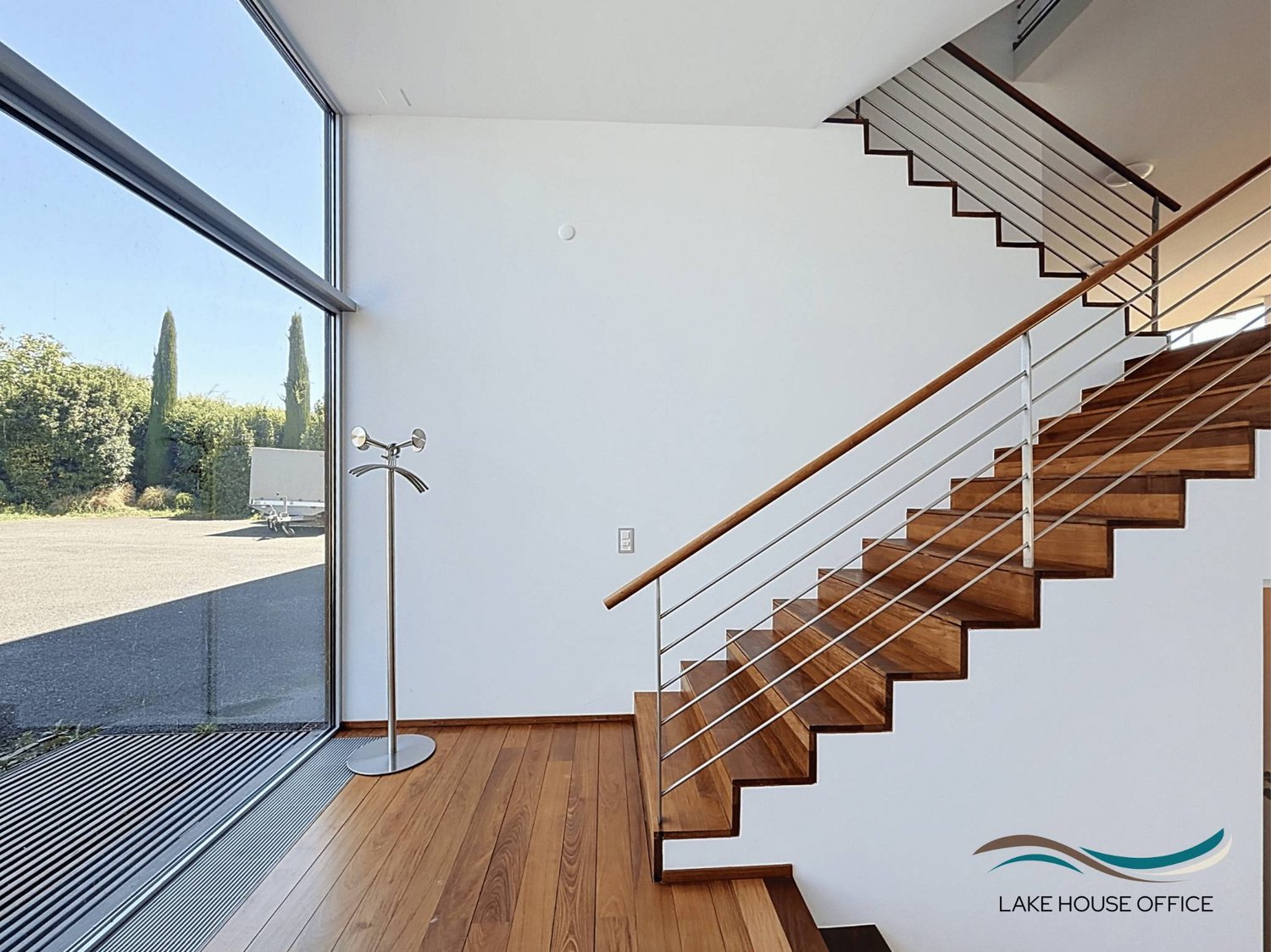 800m² Büro