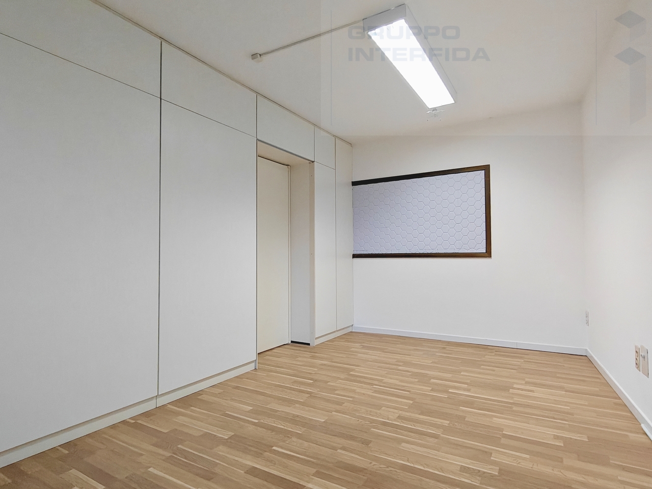 167m² Büro, Foto 8 von 8