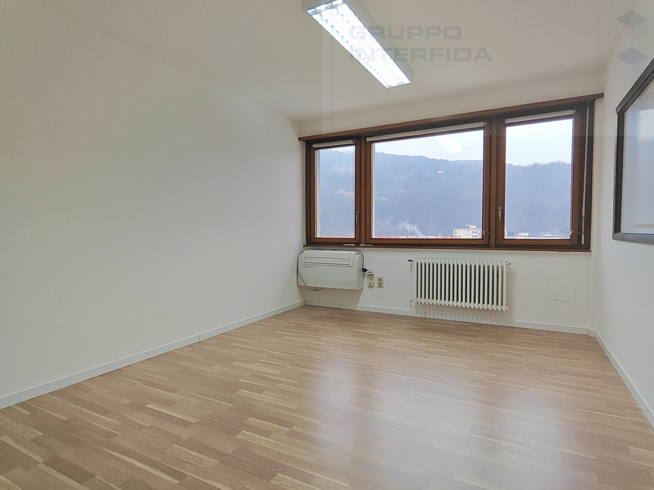 167m² Büro, Foto 5 von 8