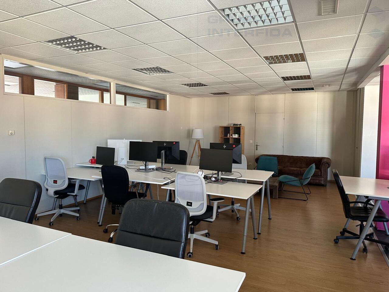 332m² Büro