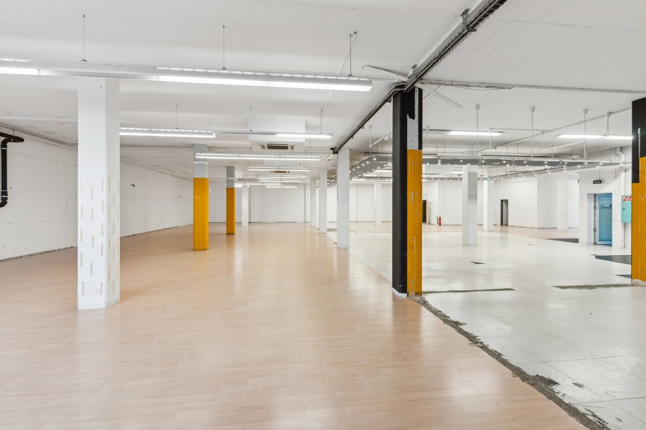 680m² storage room, Foto 3 von 8