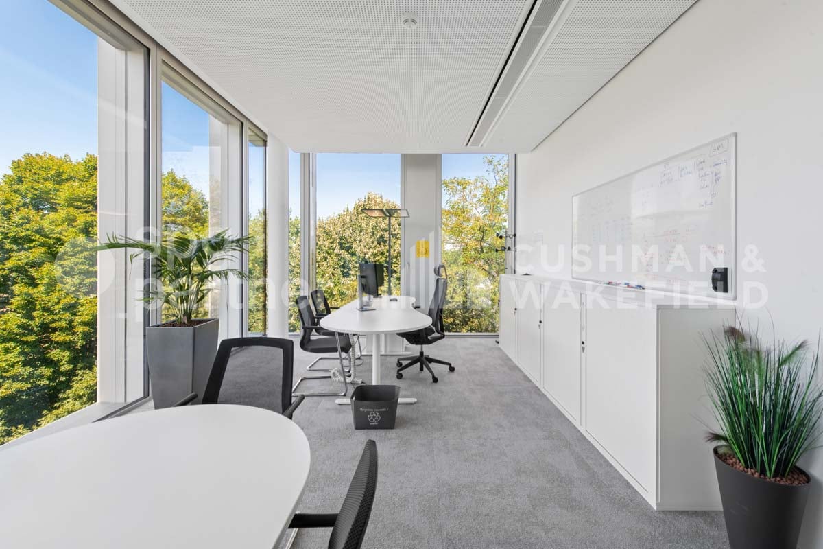 1200m² Büro