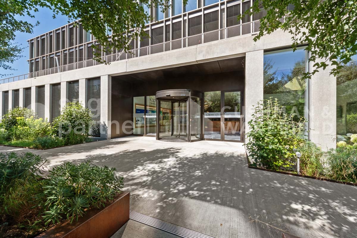 1200m² Büro