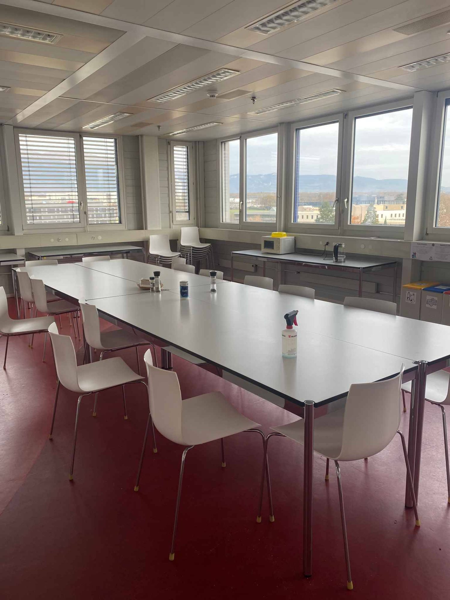 1016m² Büro