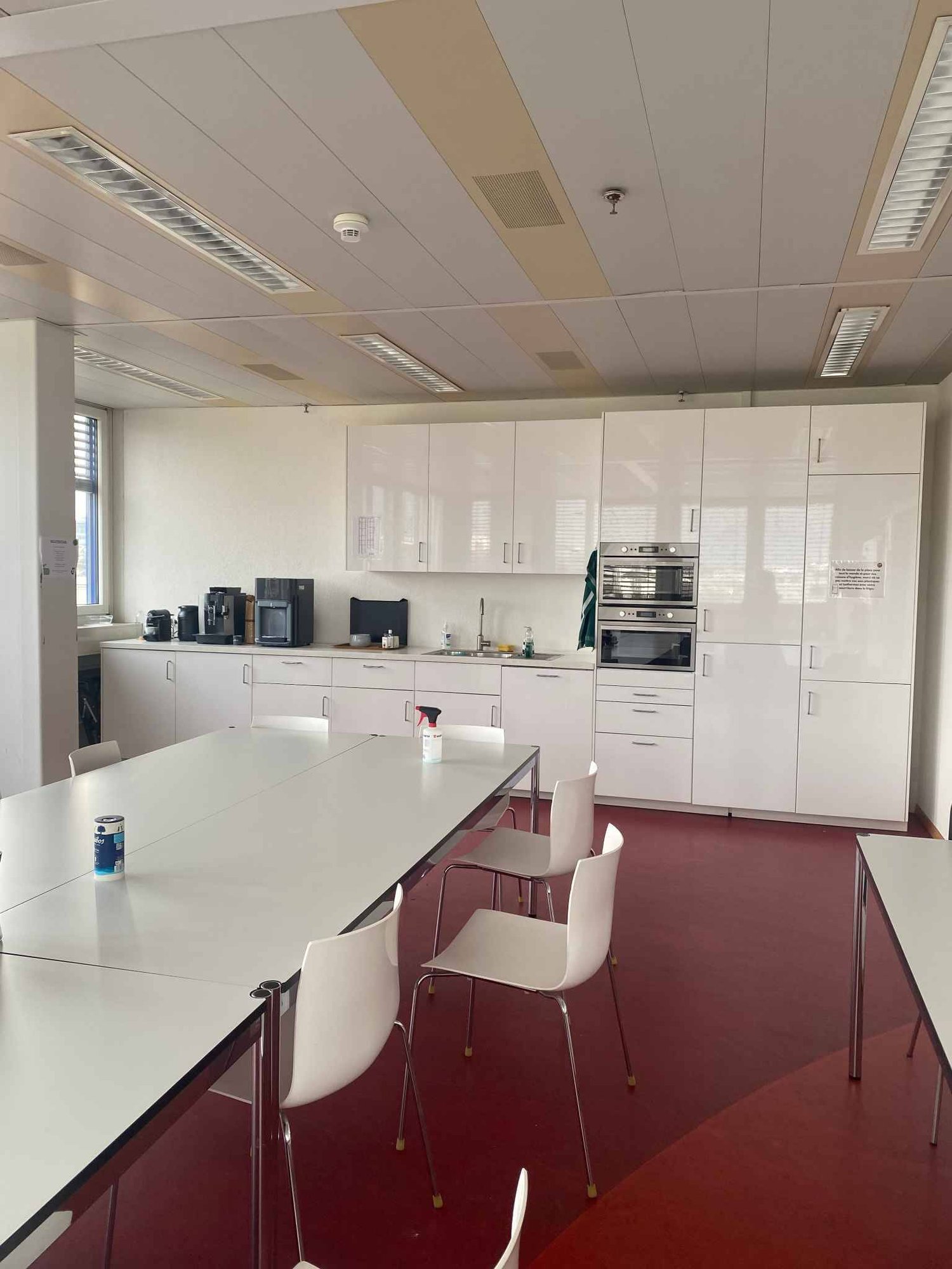 1016m² Büro