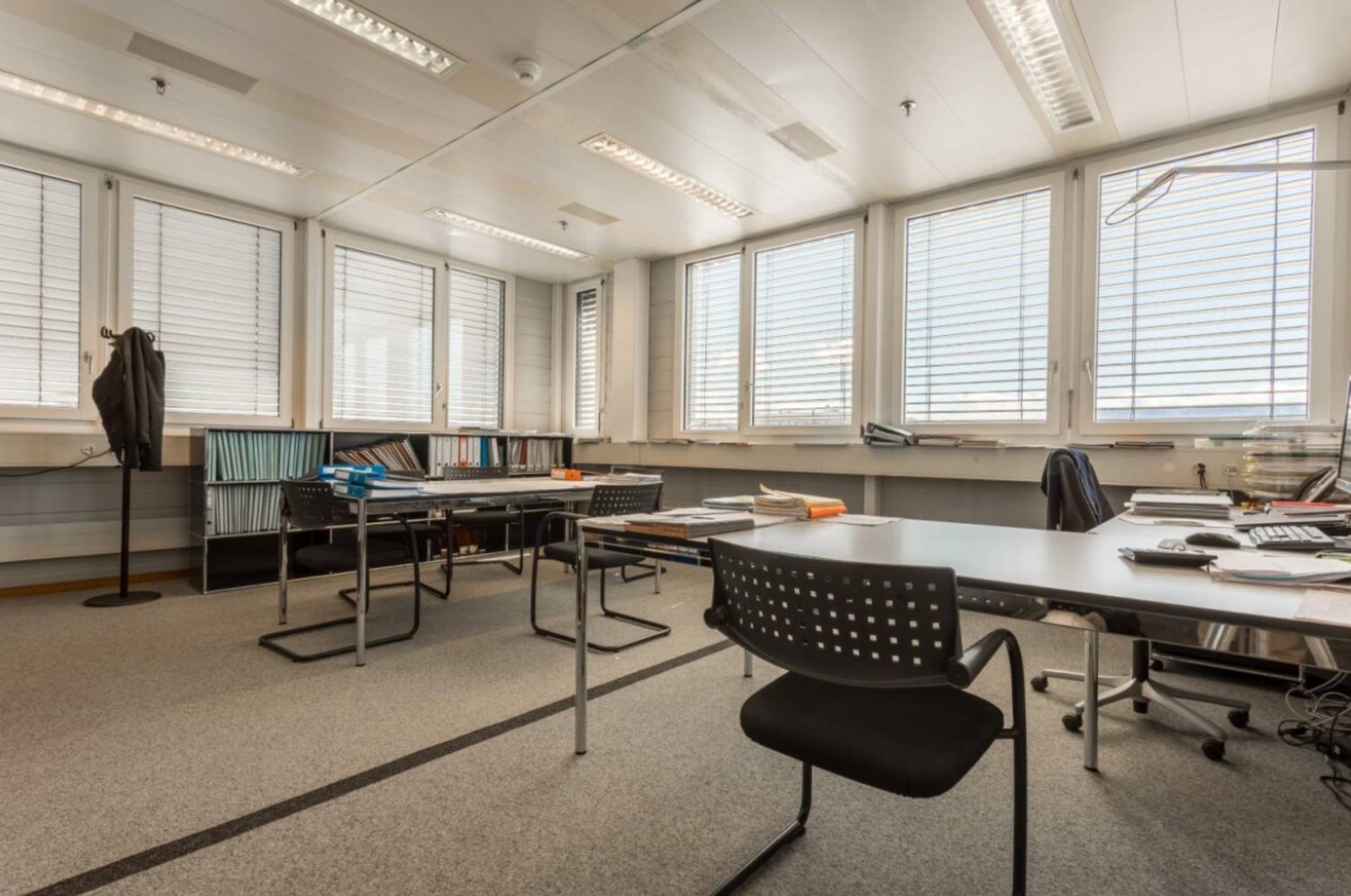 1016m² Büro