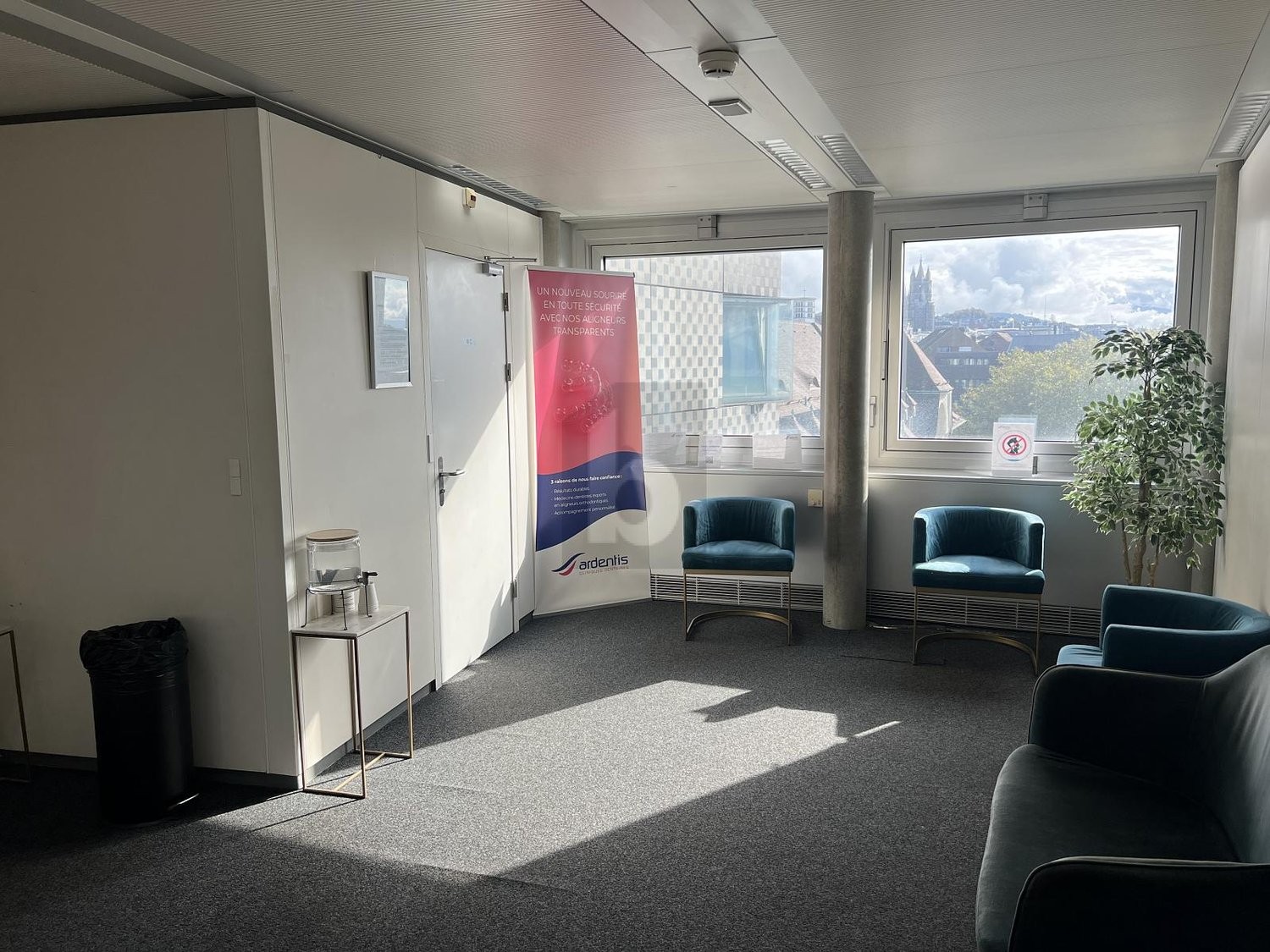 415m² Büro, Foto 4 von 4
