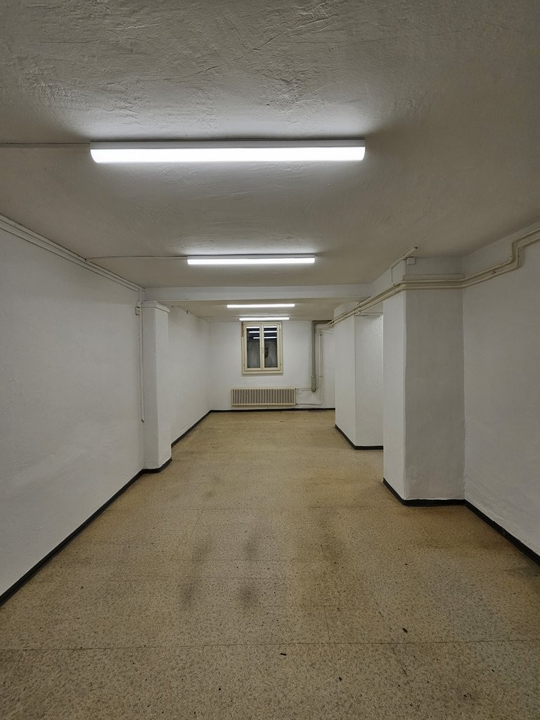27m² commerciale, foto 3 di 6
