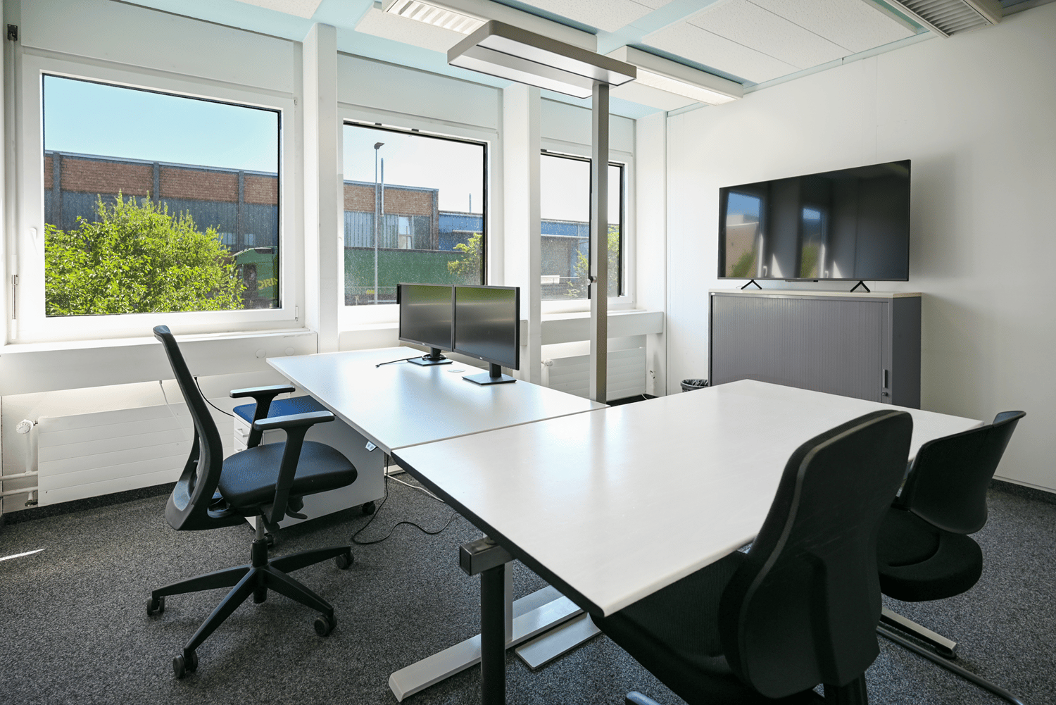 148m² office