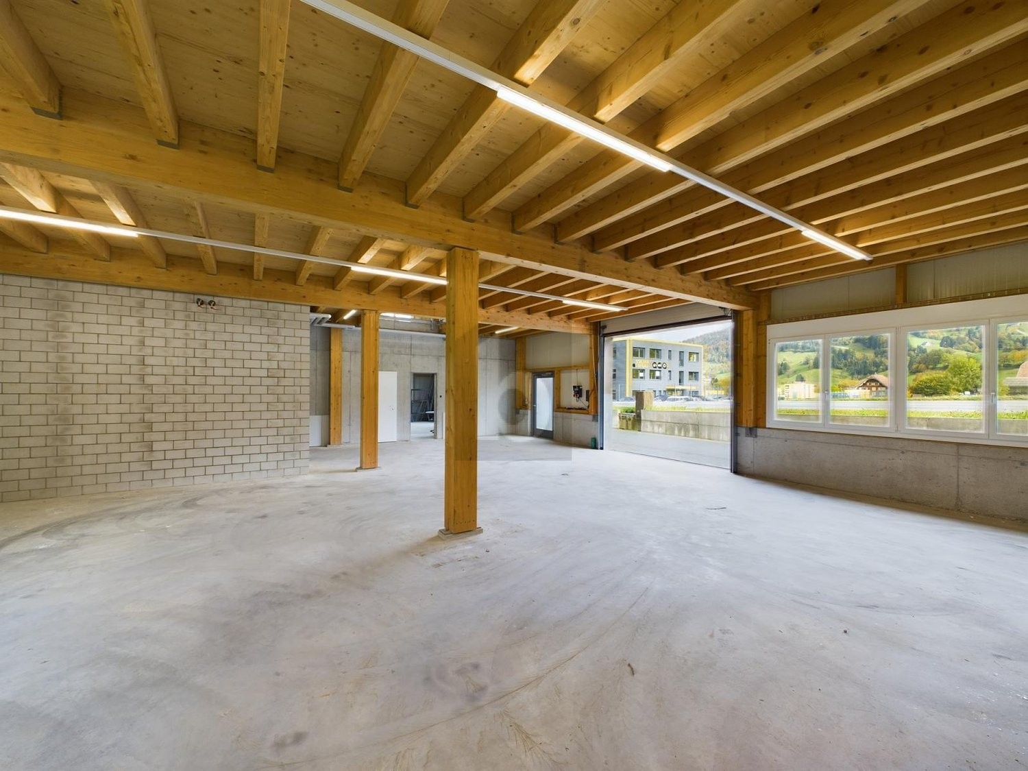 495m² industrial object, Foto 1 von 4