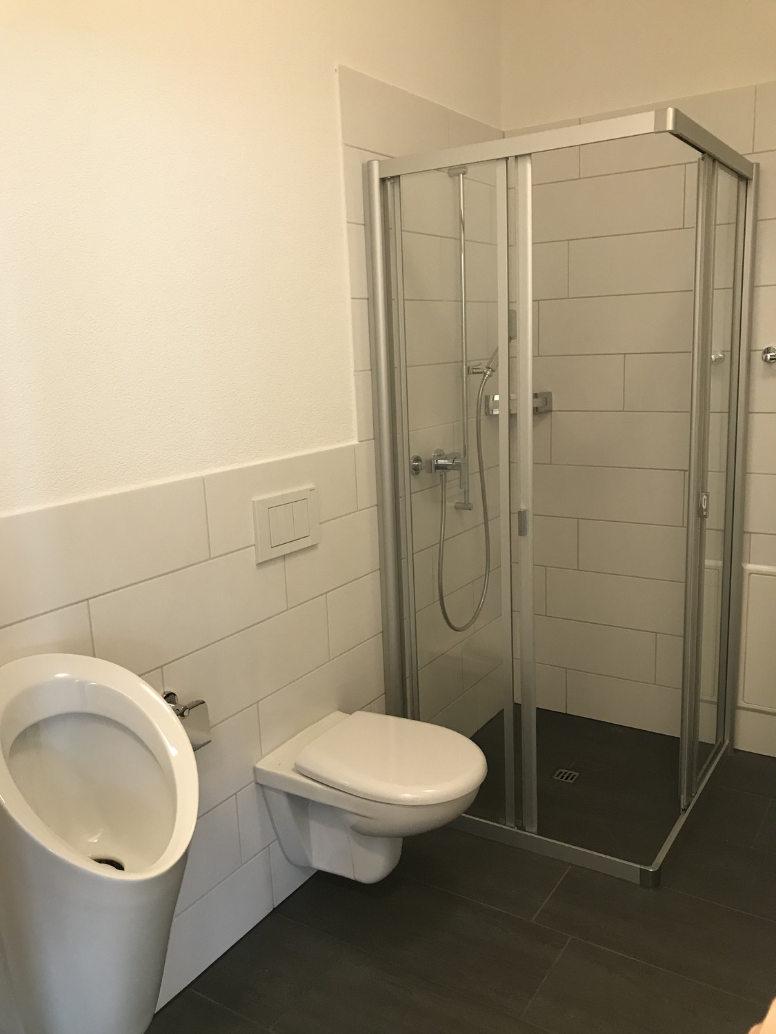 114m² commercial, photo 4 sur 4