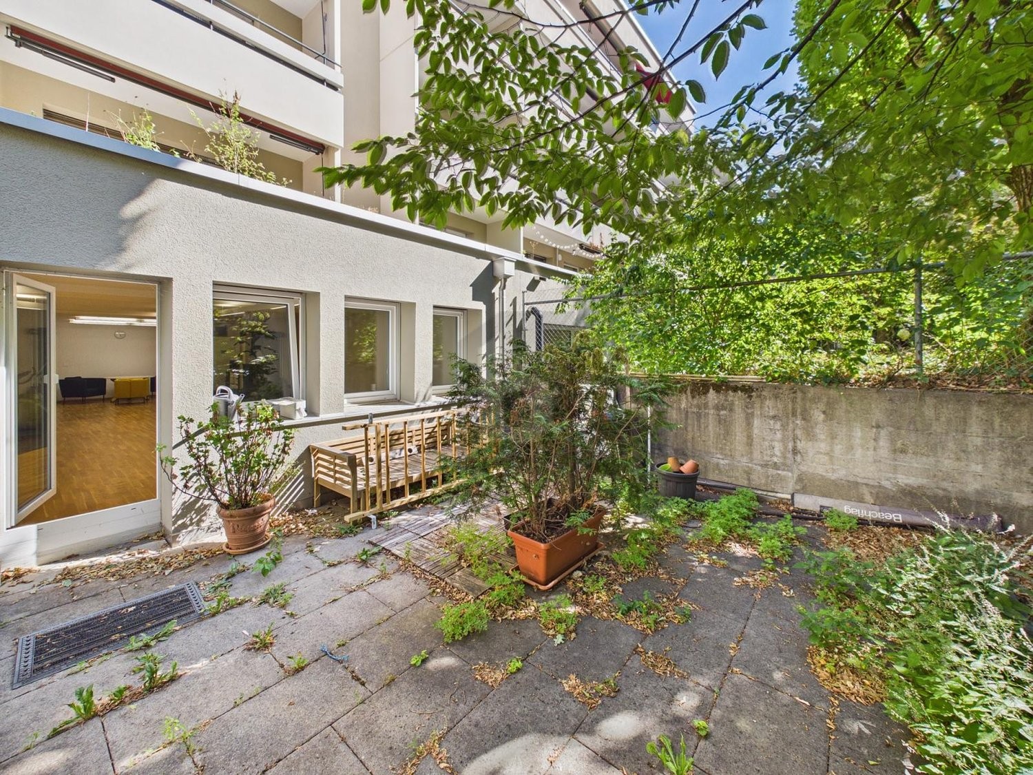136m² office