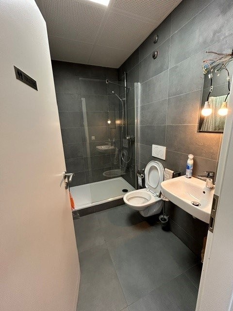 118m² office