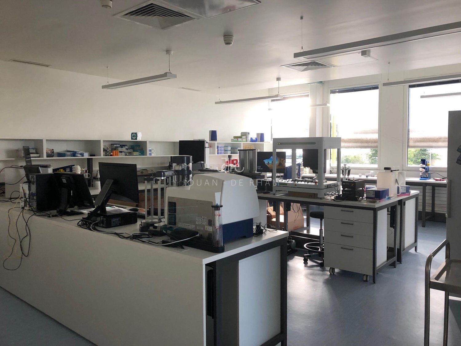 526m² Büro, Foto 2 von 8