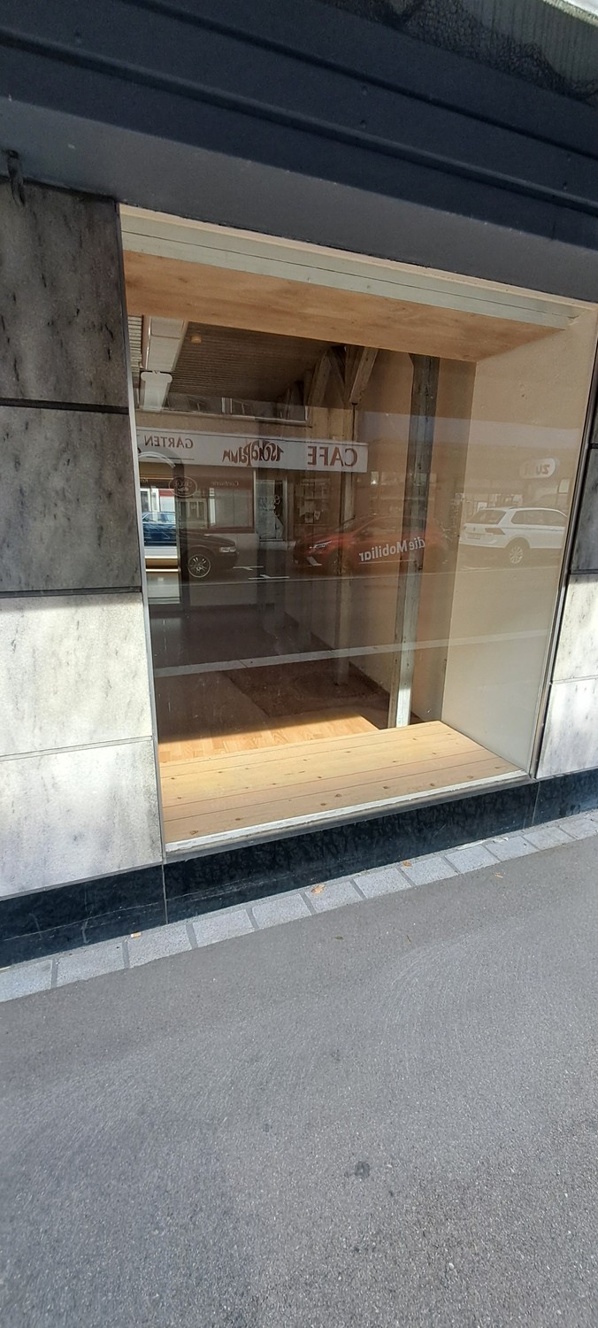 74m² negozio, foto 3 di 10