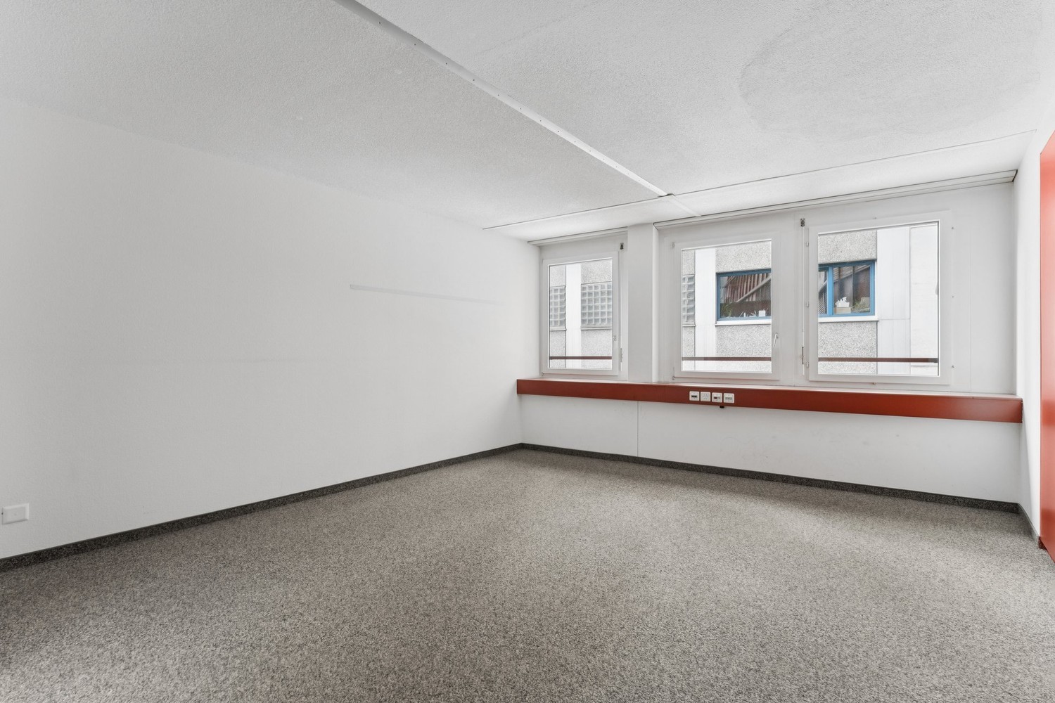 698m² ufficio