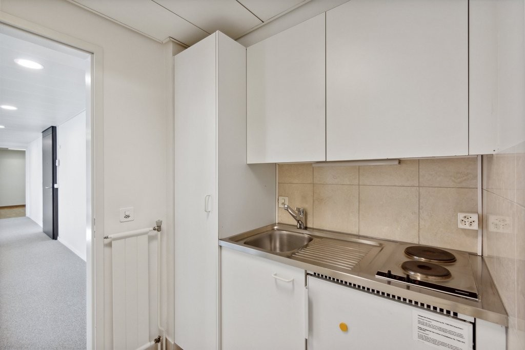 162m² Büro, Foto 2 von 5