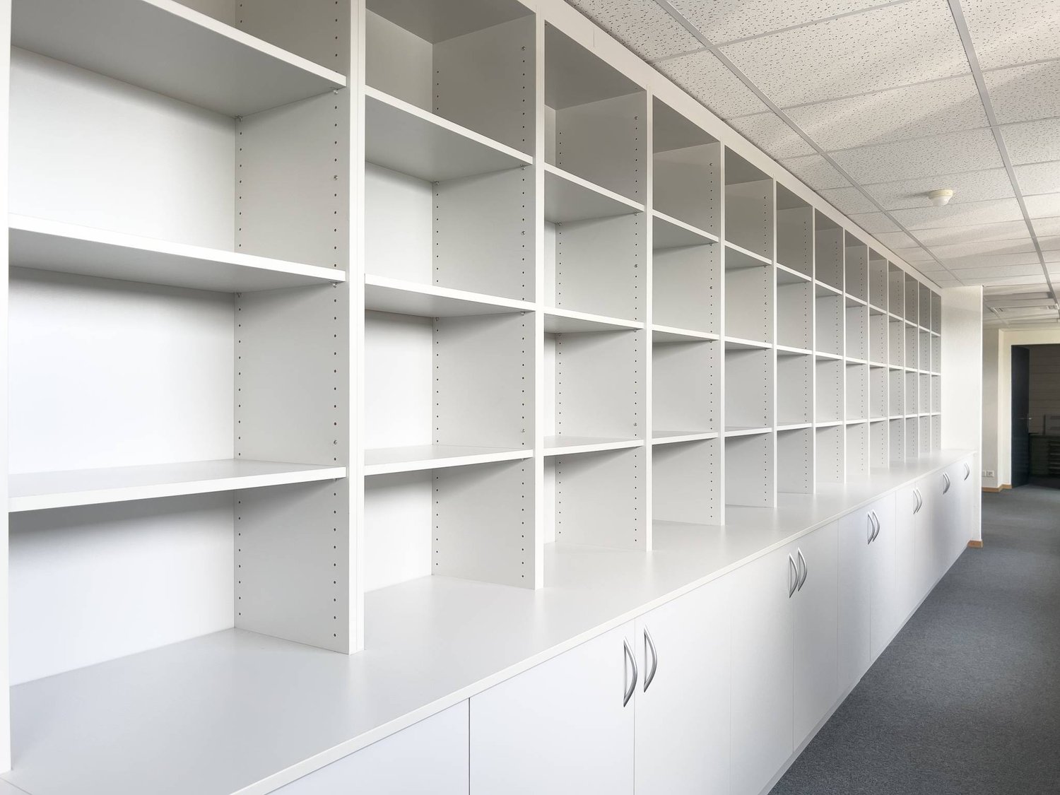 381m² Büro, Foto 5 von 5