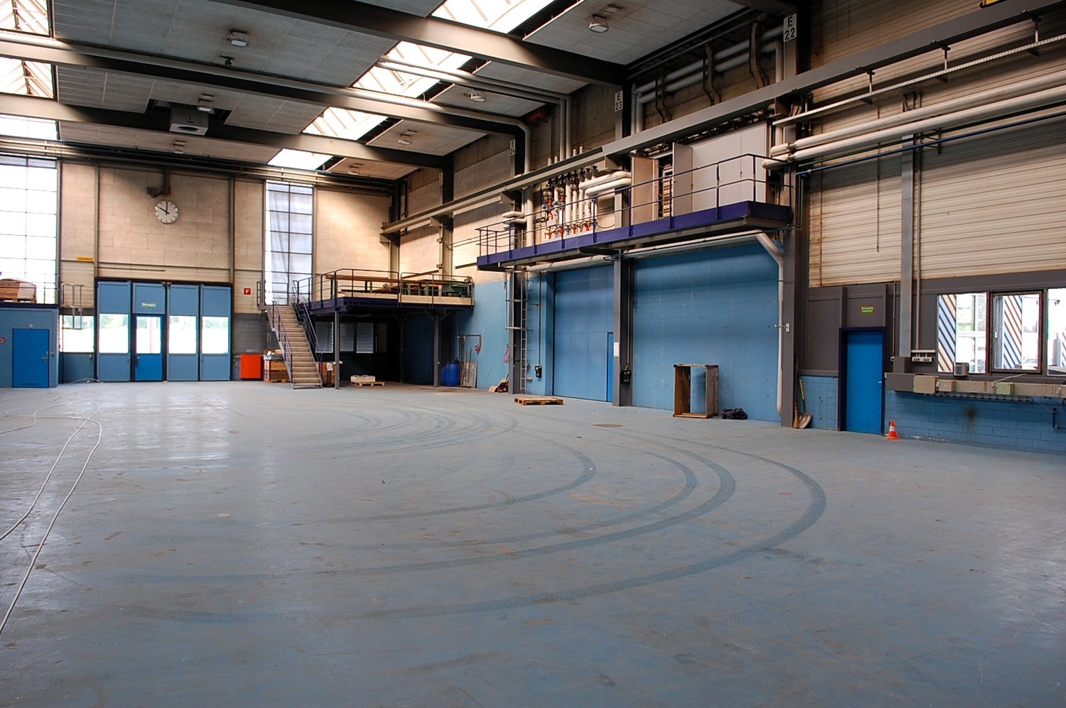 930-1420m² commerciale, foto 4 di 9