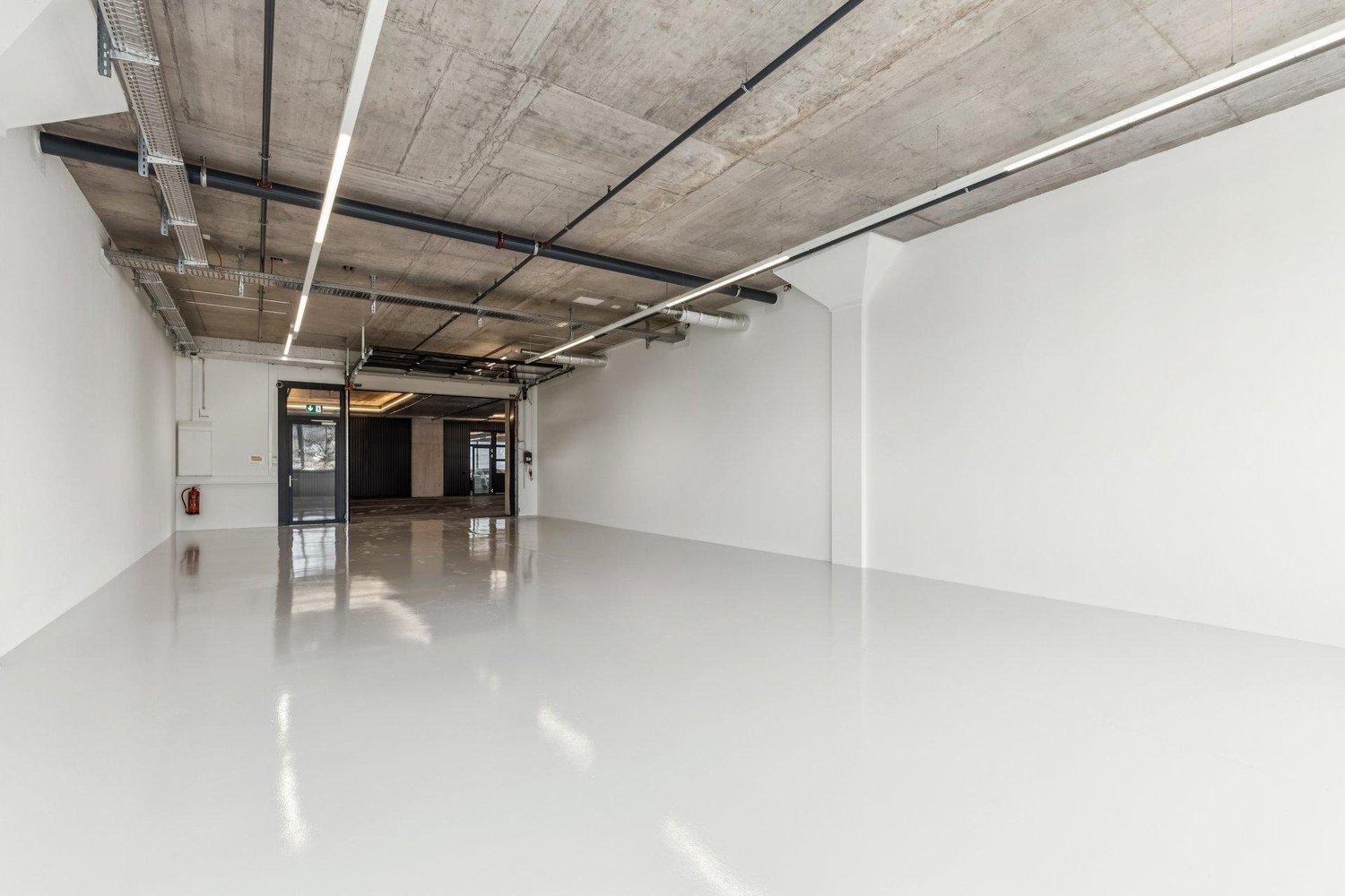 130m² commercial, Foto 2 von 8