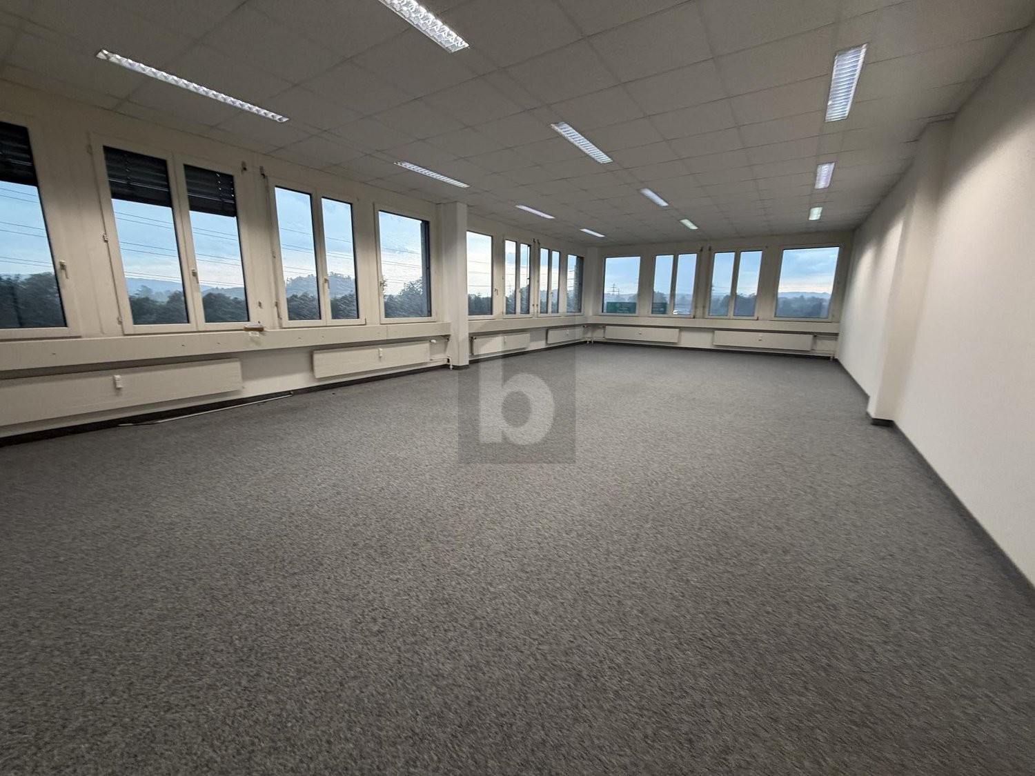 Bureau de 230m²