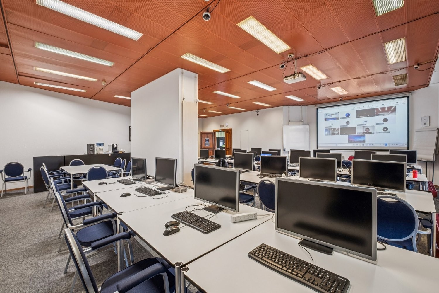 324m² Büro, Foto 10 von 10