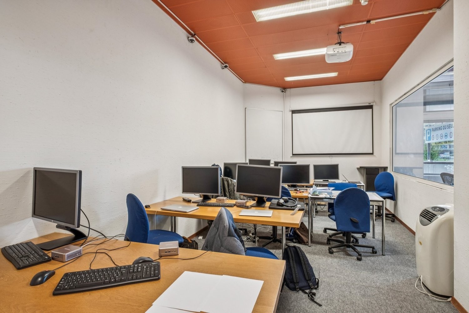 324m² Büro, Foto 8 von 10