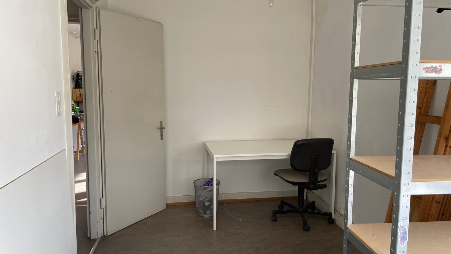 Office, Foto 1 von 4