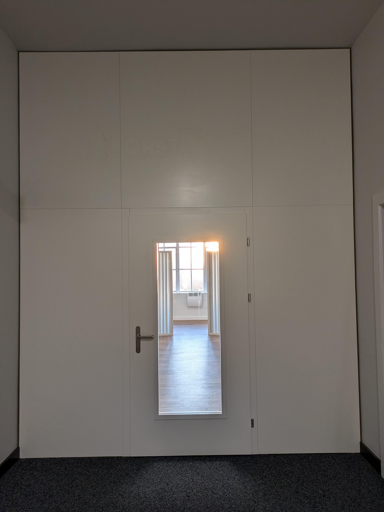 146m² office