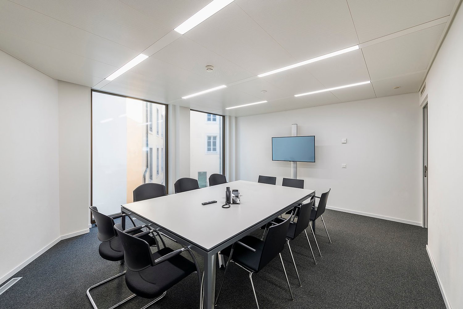 378m² Büro, Foto 8 von 9