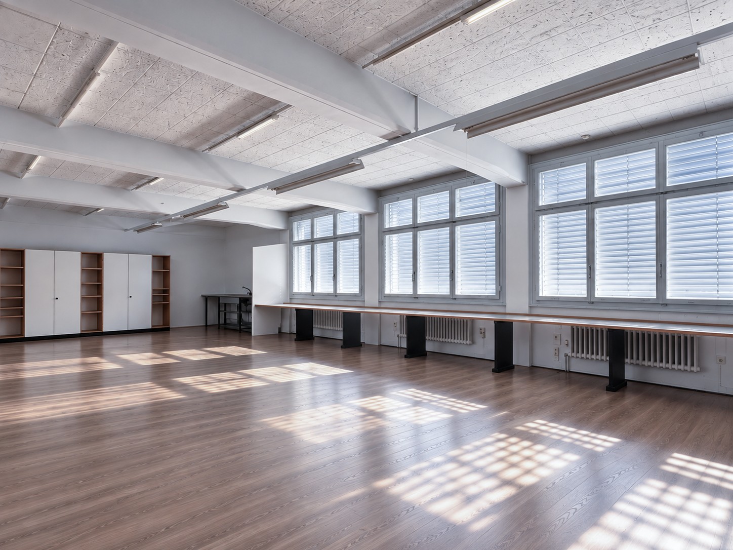 103m² office
