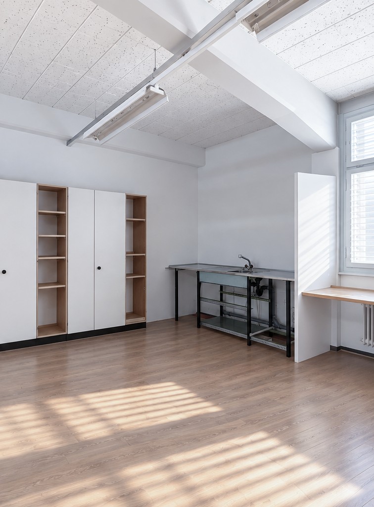 103m² office