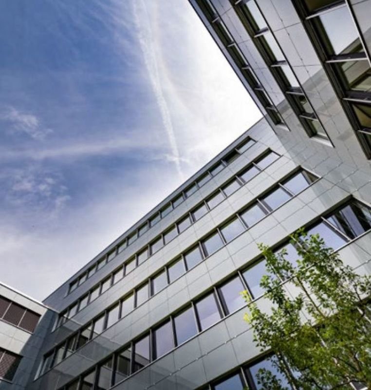 1300m² office