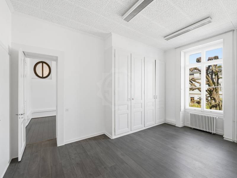 330m² ufficio, foto 4 di 10
