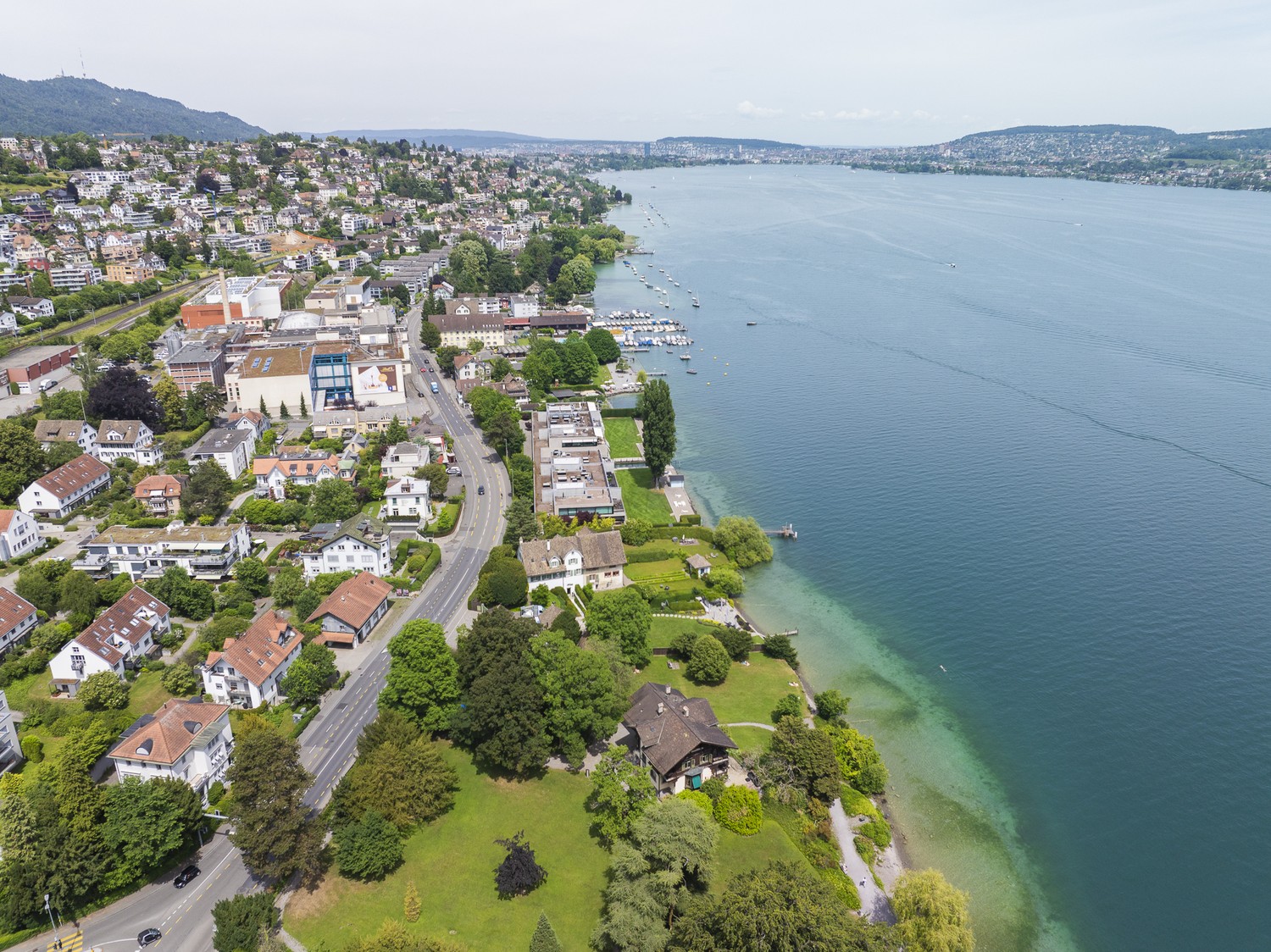 411m² office