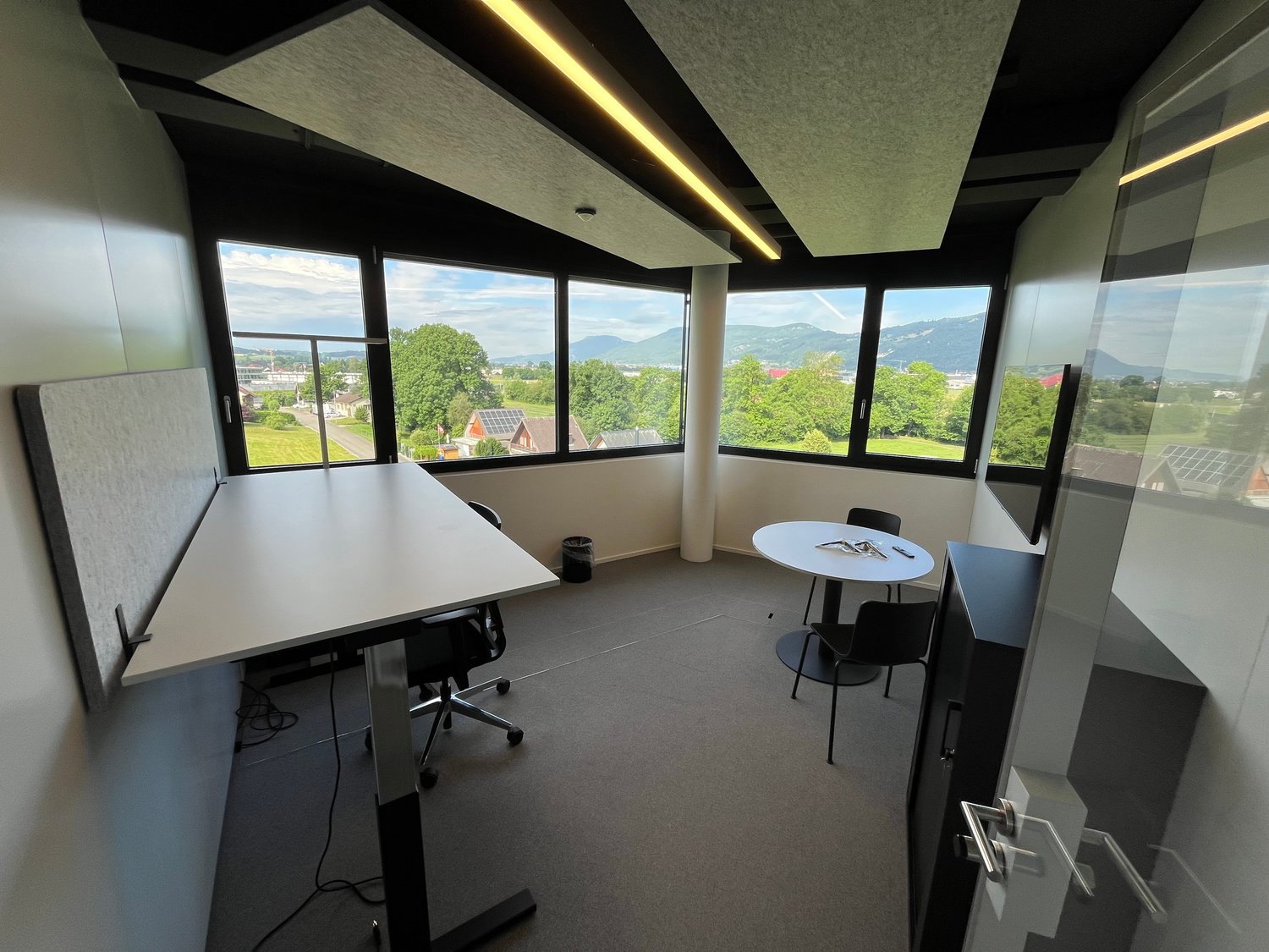 262m² office