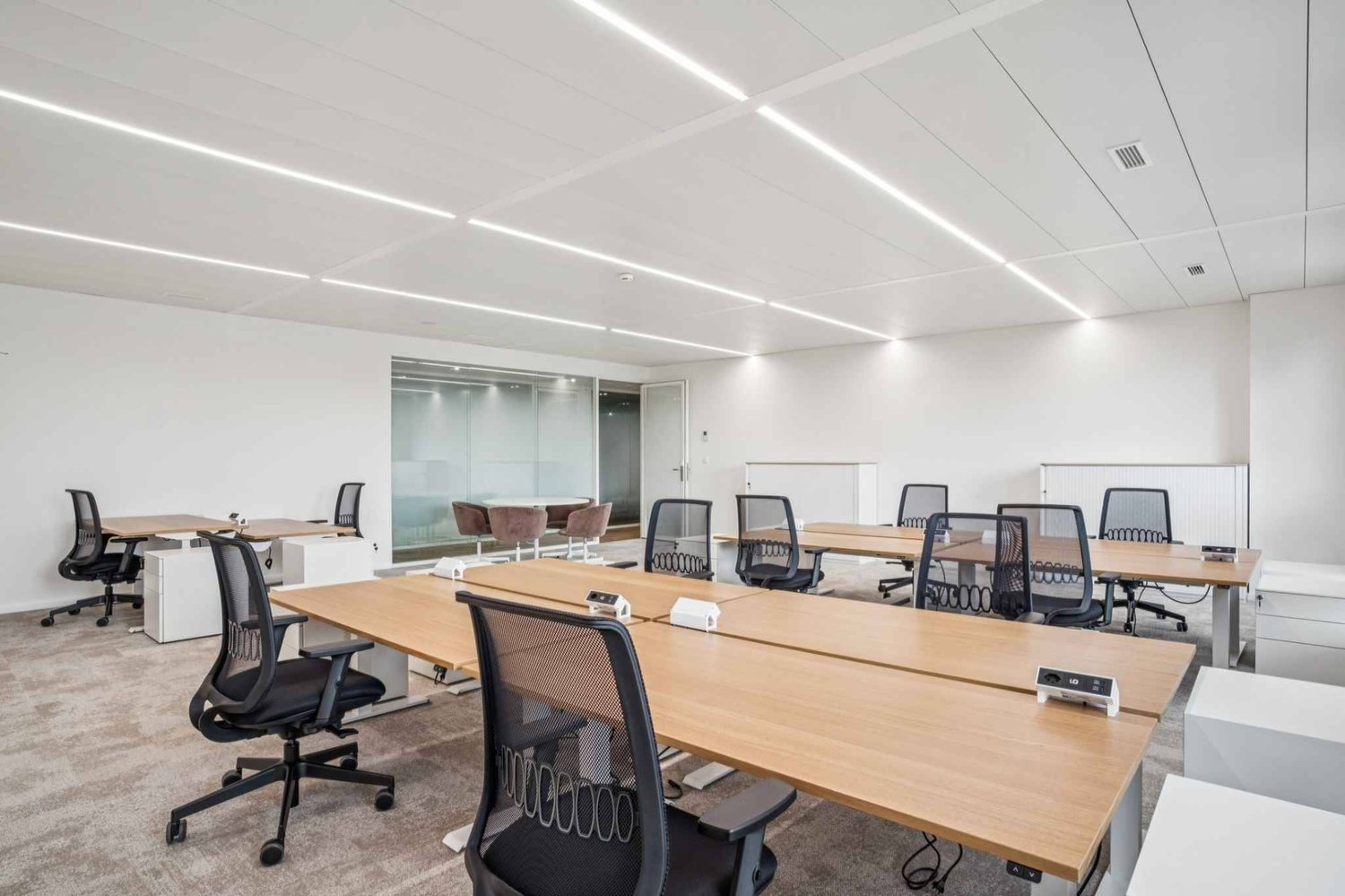 68m² office