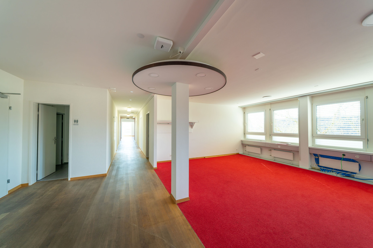 837m² office