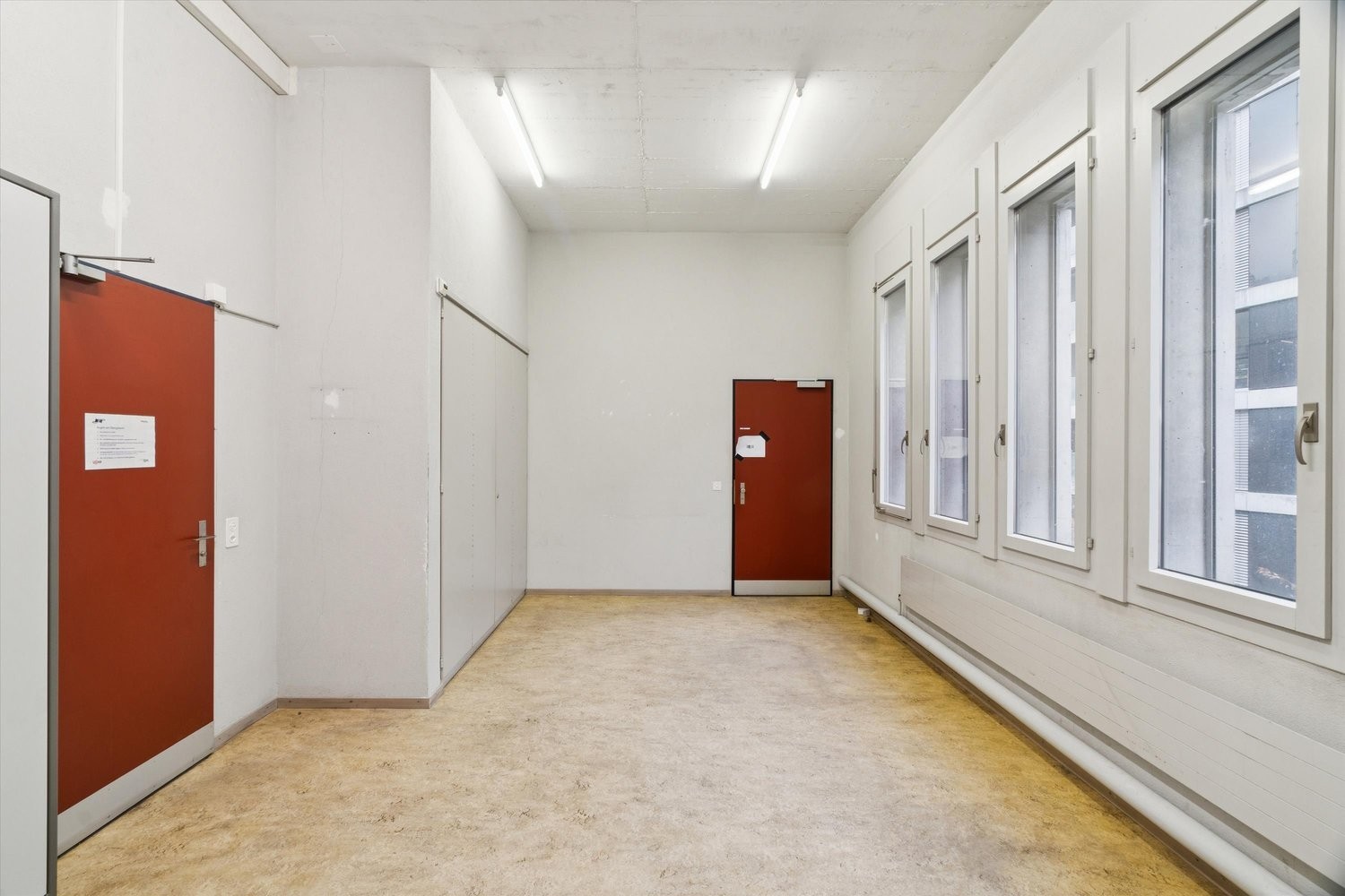 319m² commerciale