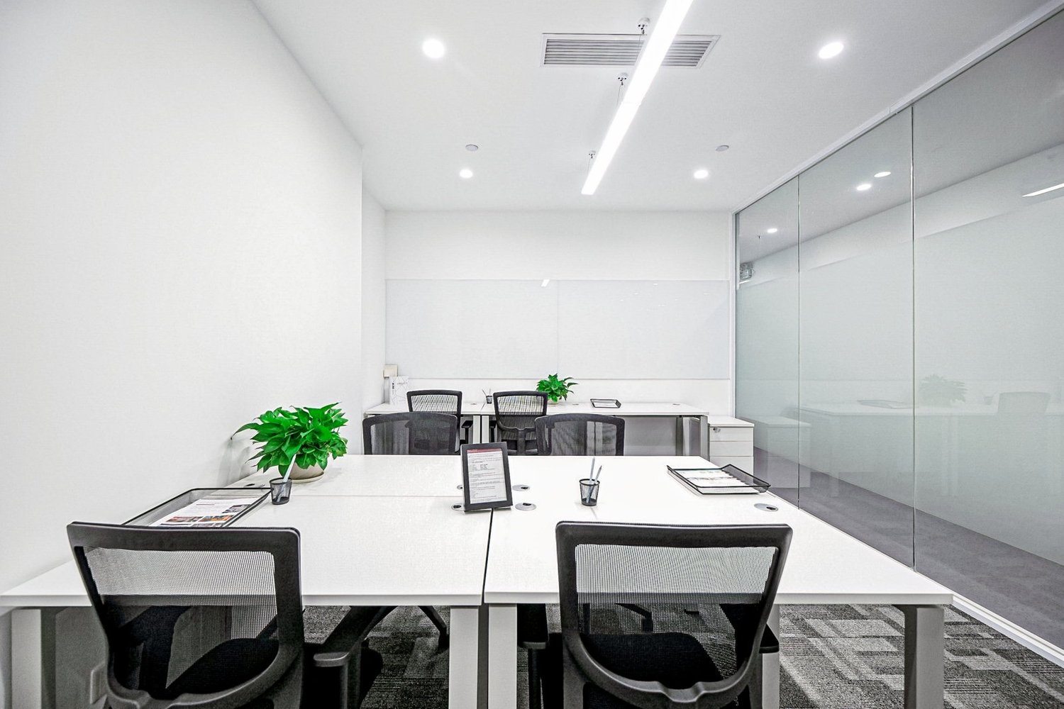 225m² office, Foto 1 von 10