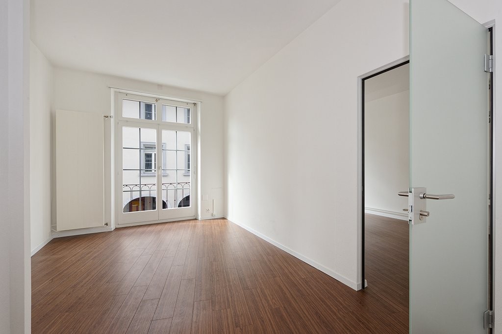 104m² bureau, photo 5 sur 8