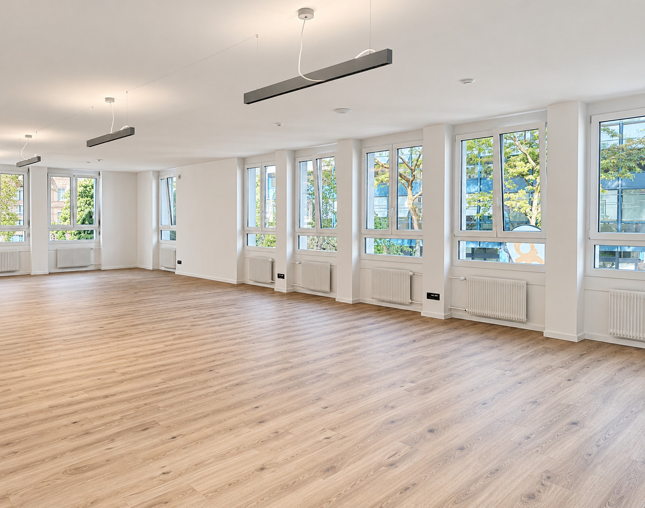96m² office