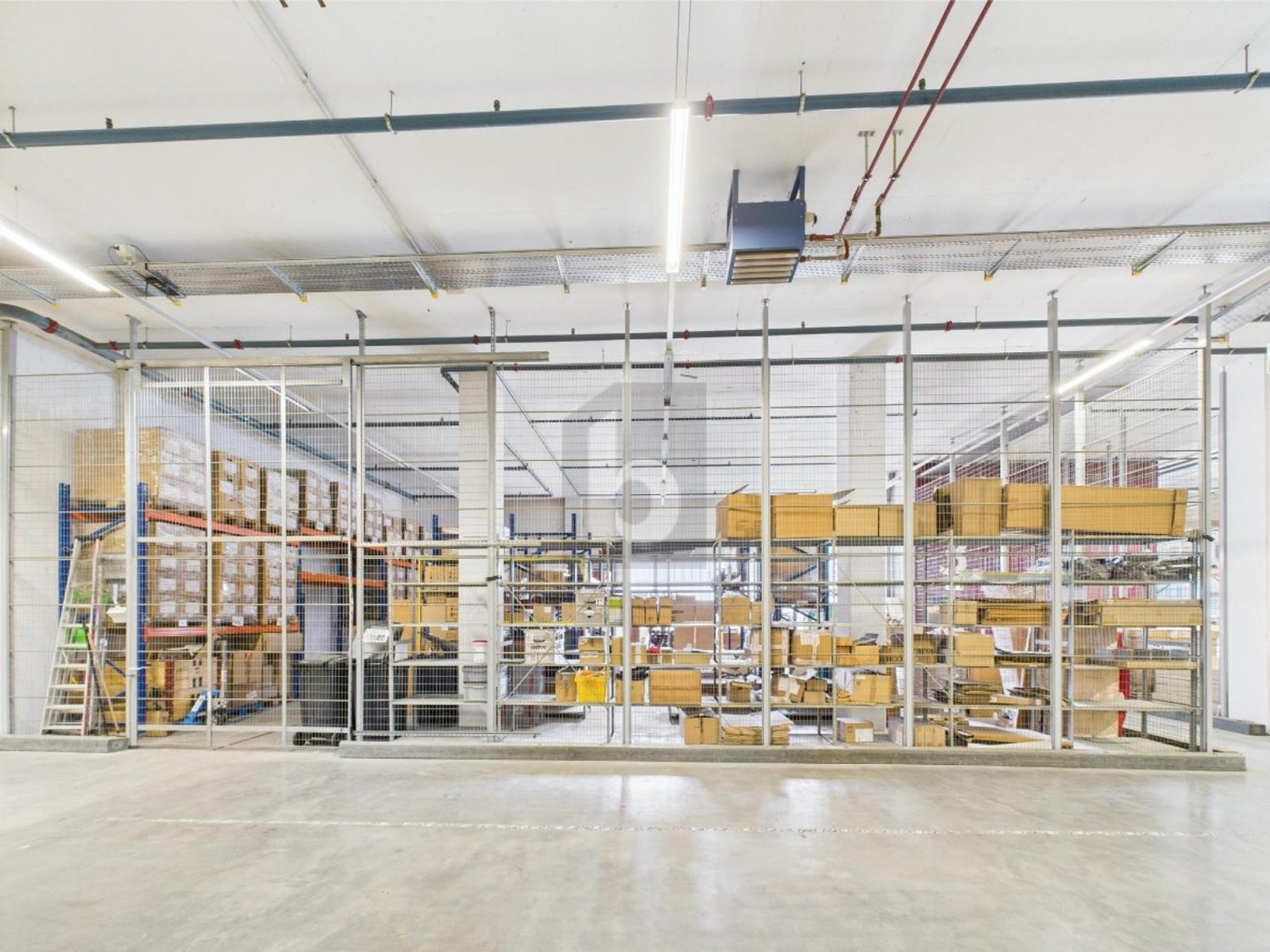 231m² office