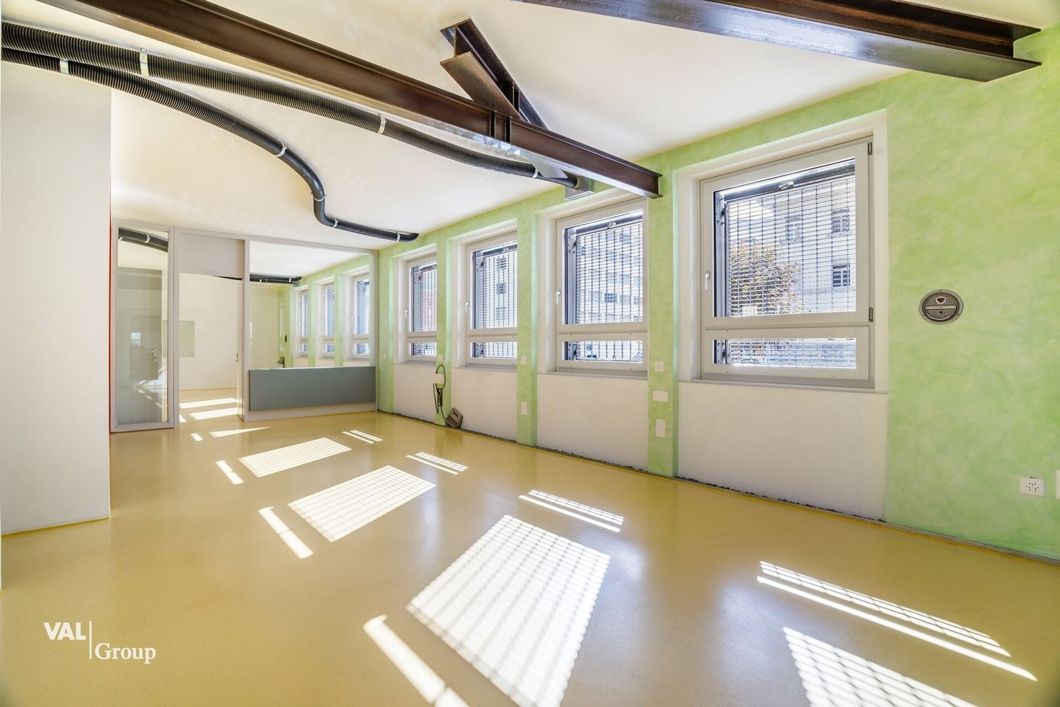 Office, Foto 2 von 10