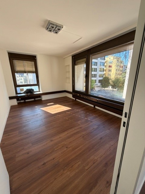 Ufficio di 220m², foto 4 di 10