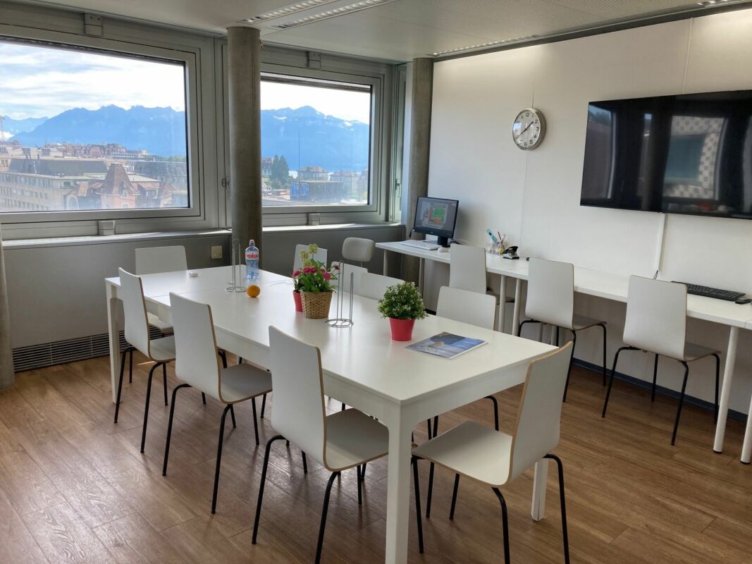 271m² Büro, Foto 1 von 5