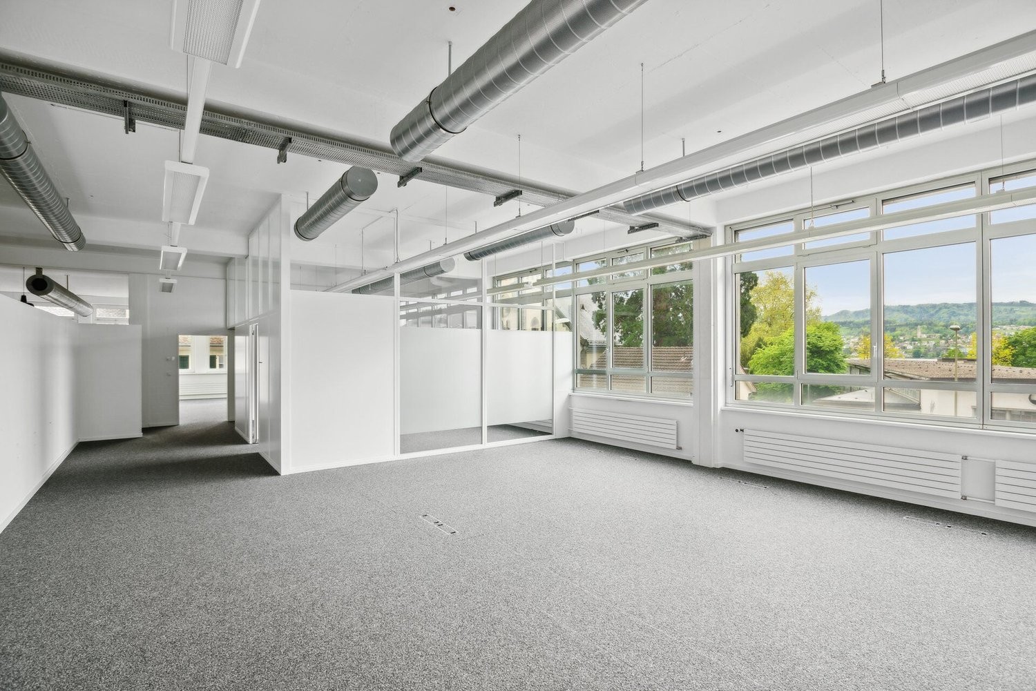 749m² commercial